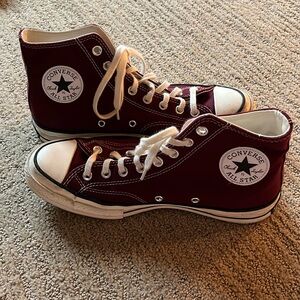 Maroon chuck taylor 70 converse